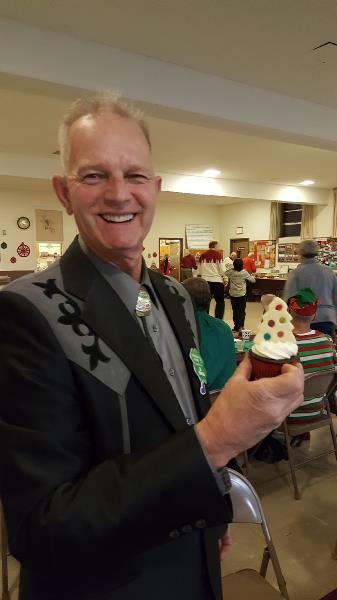 Ed and his prize dessert